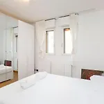 Light Blue Home-sempione Park-metro M2-brera Apartament